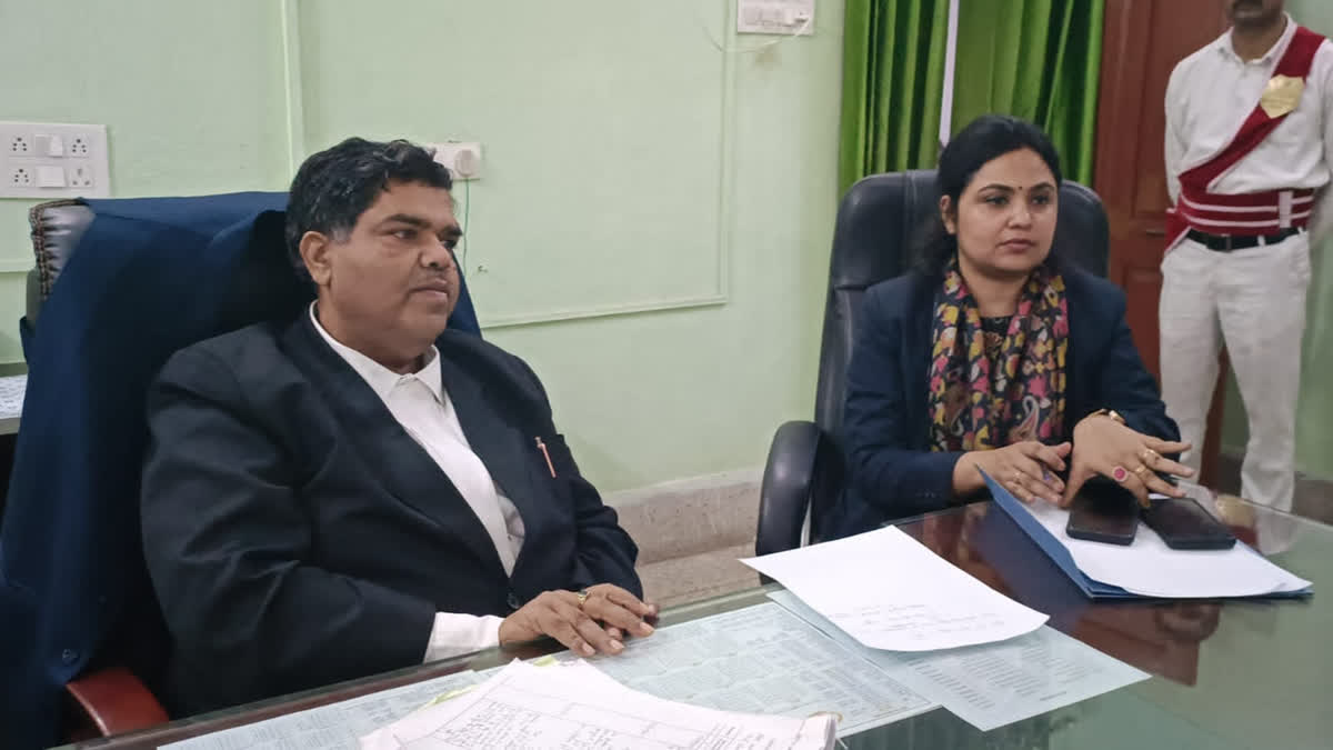 Check bounce and electricity related cases were processed in the Lok Adalat in Giridih