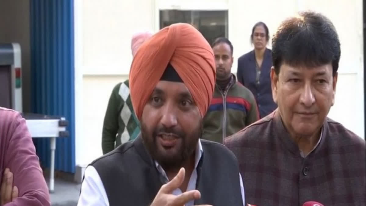 Delhi Congress Chief Arvinder Singh Lovely Resigns, Says Party Allied with AAP