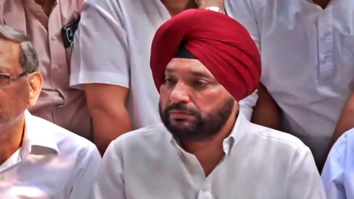 Arvinder Singh Lovely, who resigned as Congress' Delhi chief a day ago, citing the alliance with the AAP as one of the reasons, Monday said he was not joining any political party.