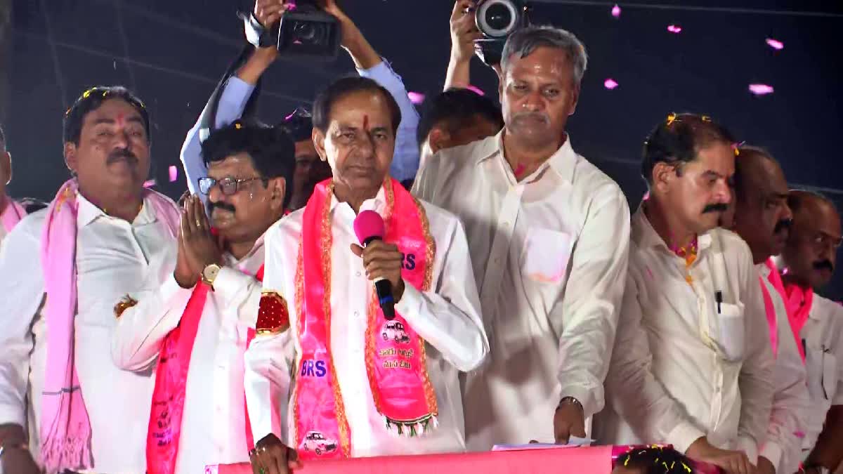 BRS Chief KCR Road Show At Hanamkonda