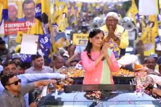 SUNITA KEJRIWAL ROAD SHOW