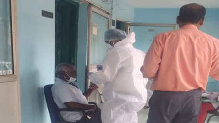 Jharkhand: Two Doctors, Six Others Quarantined Amid Bird Flu Outbreak in Ranchi