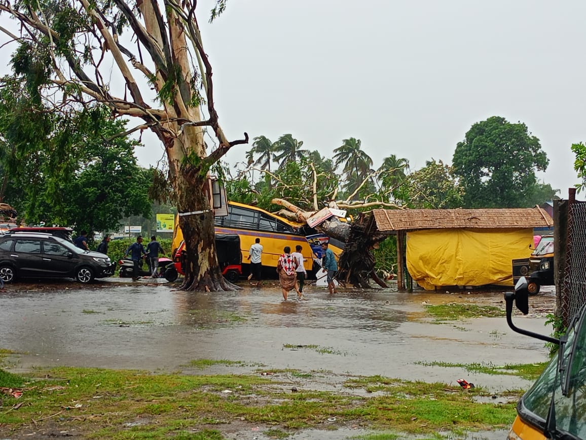 CM ORDERS TO TAKE NECESSARY MEASURES OF THE DAMAGE CAUSED BY STORMS AND RAINS