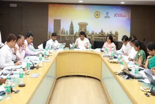 M B Patil Meeting with Officers