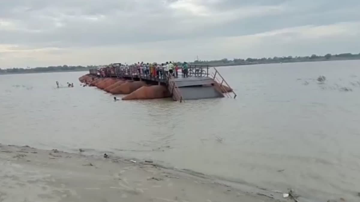 pipa-bridge-collapsed-due-to-storm-and-rain-in-ganga-river-in-bihar-vaishali