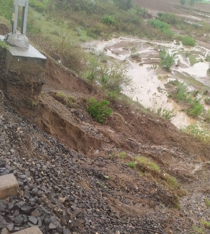 mp heavy rainfall train services stopped