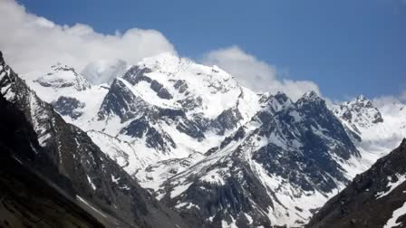 uttarakhand-tourism-department-officials-looking-for-alternative-route-to-visit-mount-kailash-after-postponed-kailash-mansarovar-yatra