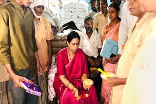 Harsh action against District Deputy Director if poor supplementary food is supplied: Lakshmi Hebbalkar warns