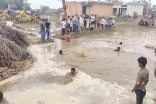 CHILD DIES DROWNING IN WATER