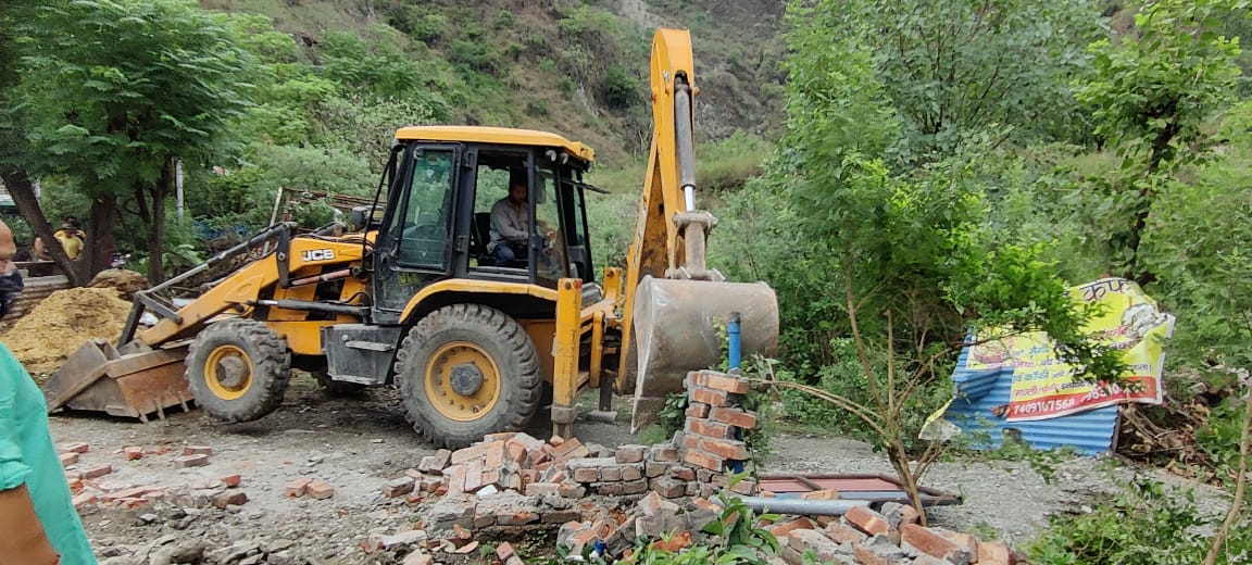 Mussoorie Makreti Encroachment Demolished