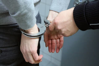 hyderabad police arrested couple against selling intimate videos online Urdu News