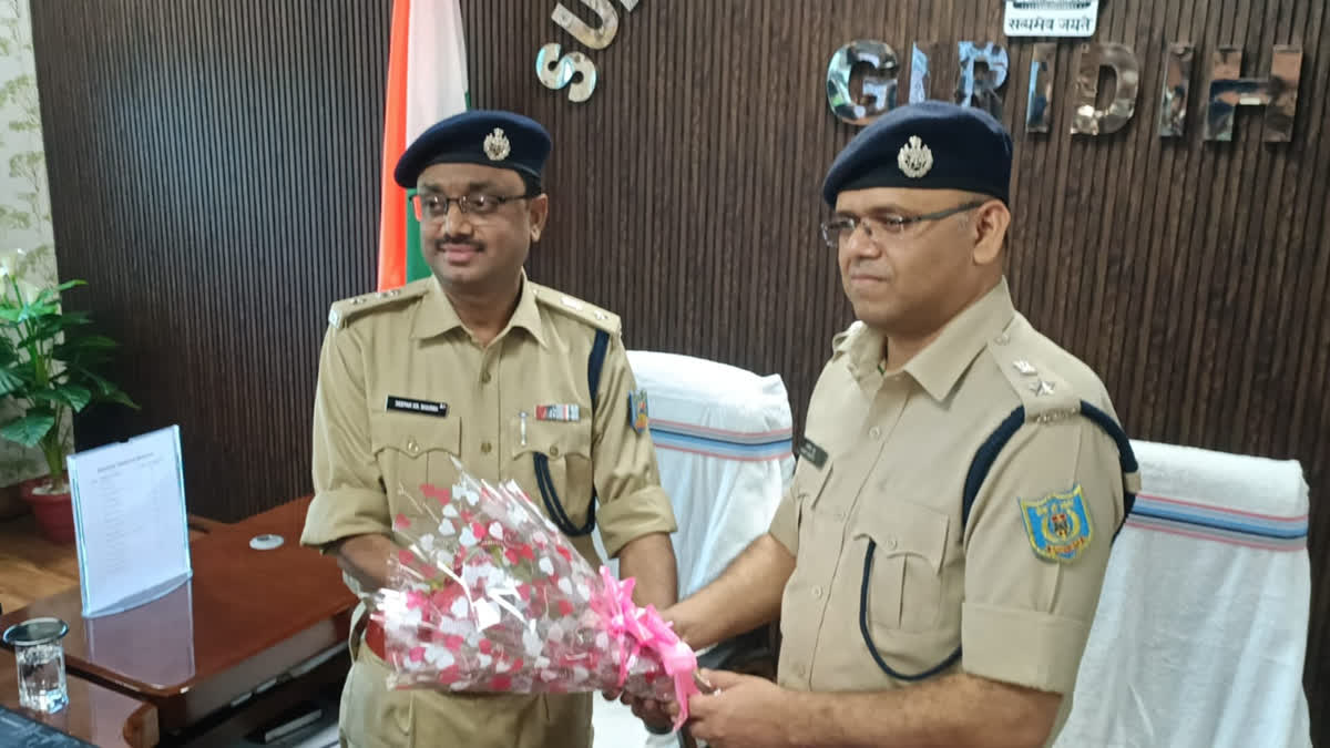 Giridih SP Deepak Sharma took charge