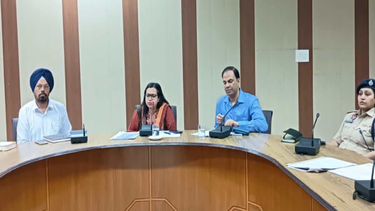 Ludhiana DC reviews arrangements for Independence Day function
