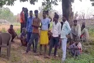 http://10.10.50.75//jharkhand/28-July-2023/jh-lat-thief-arrested-visual-jh10010_28072023202653_2807f_1690556213_232.jpg