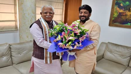 gopal kanda meet cm manohar lal