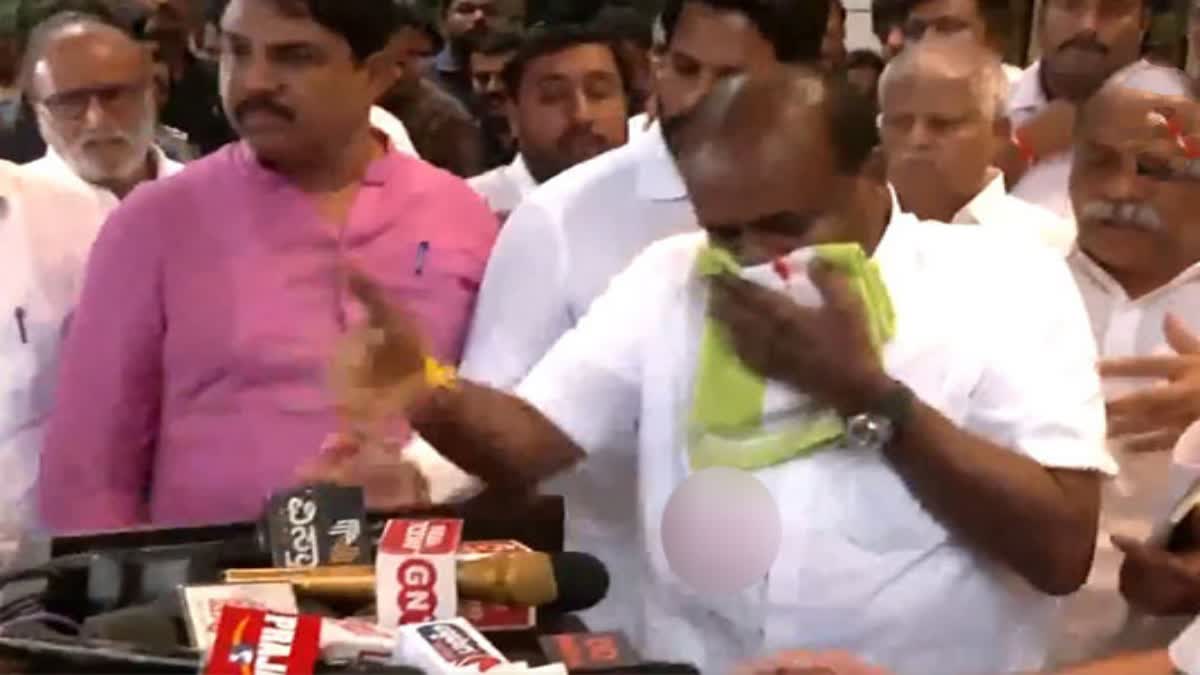 HD Kumaraswamy Hospitalized