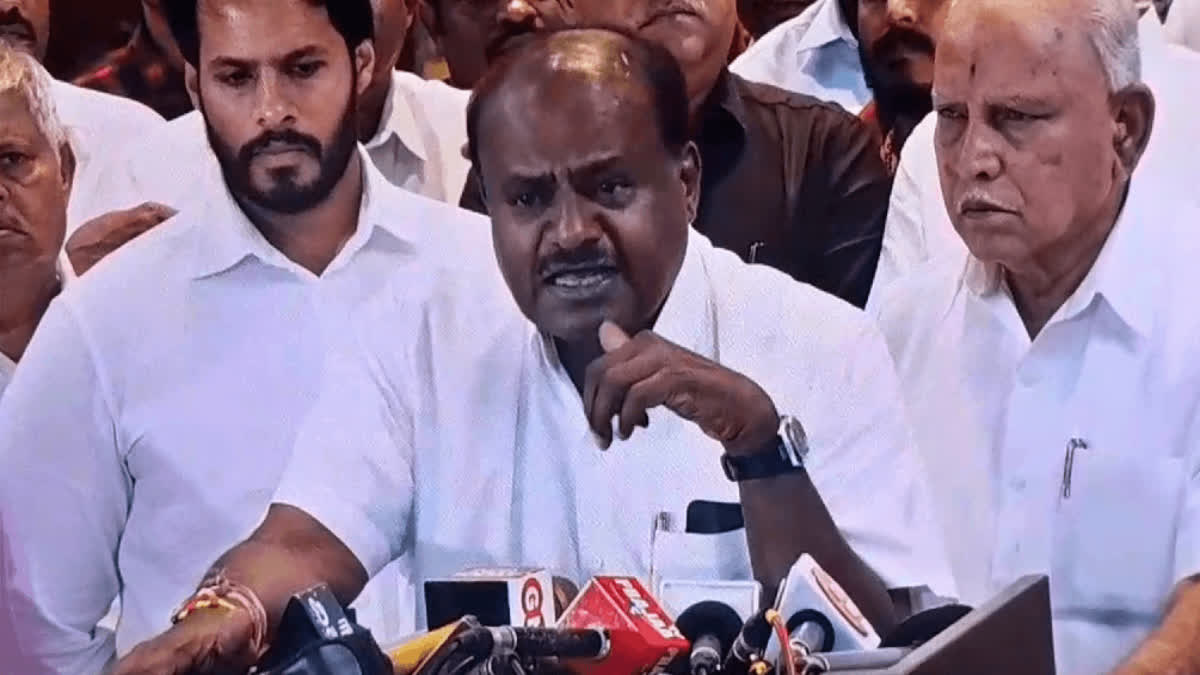 HD Kumaraswamy hospitalised