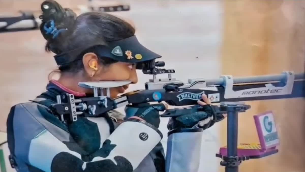 Who is Ramita Jindal who qualifies for final in 10meter air rifle event in Paris Olympics 2024