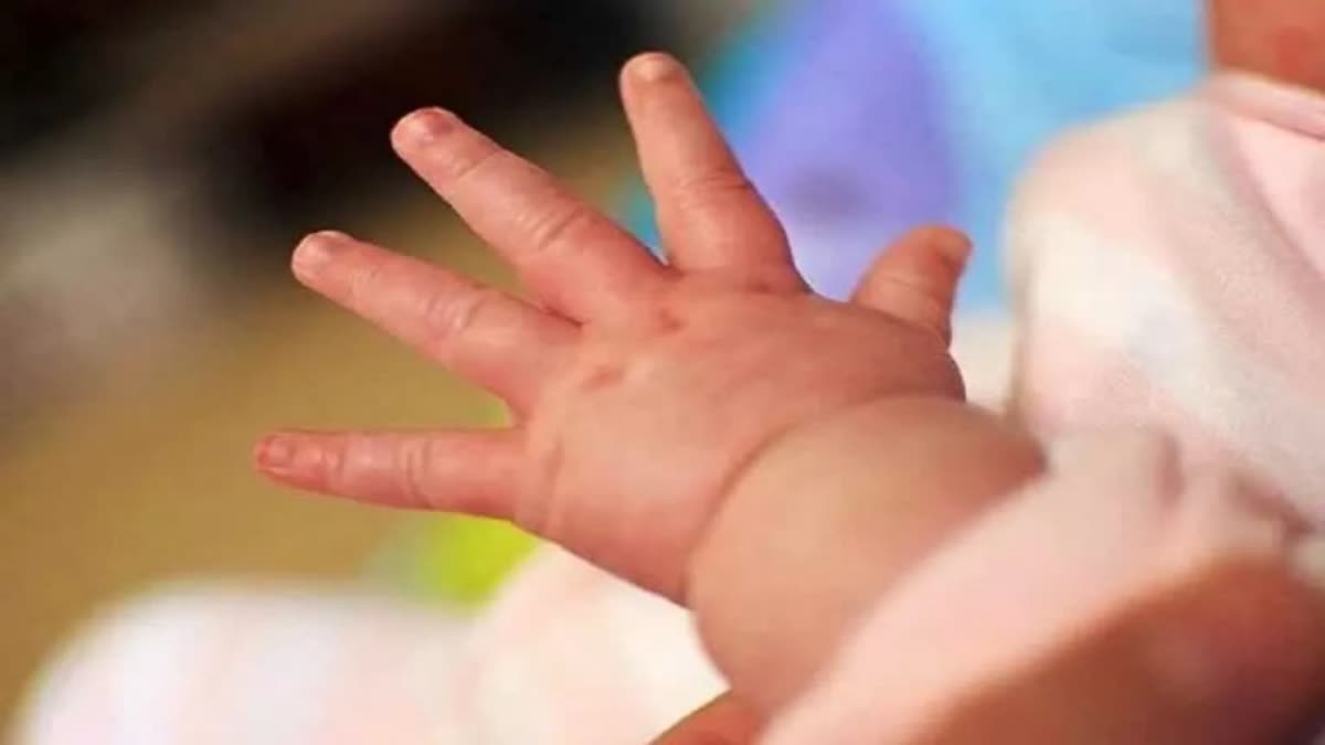 woman gives birth to four children in rajasthan