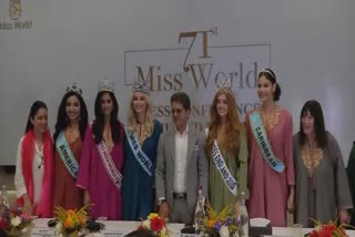 miss-world-karolina-bielawska-visits-kashmir-along-other-beauty-queens