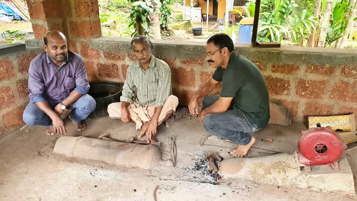 ആലയിലെ പീരങ്കി  പീരങ്കി  FRENCH CANNON  200 YEARS OLD CANNON