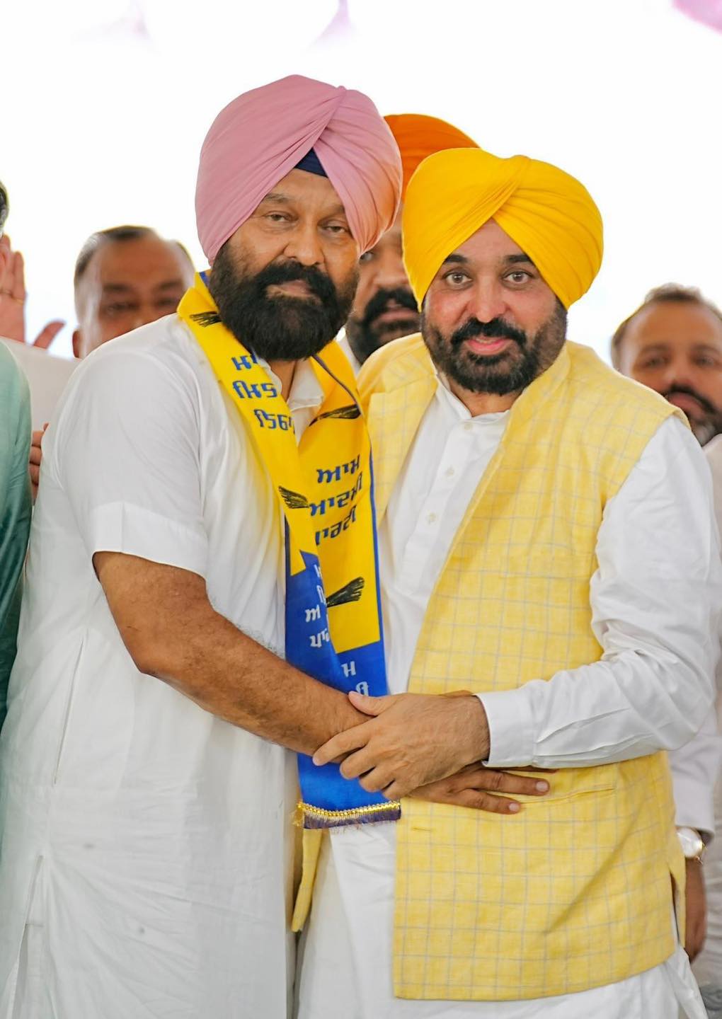 dimpy dhillon will join app today in giddarbaha presence of cm bhagwant mann