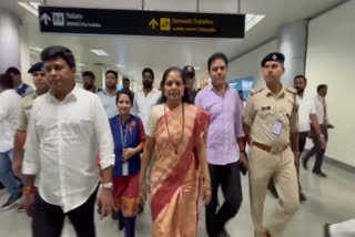 mlc kavitha reached to hyderabad