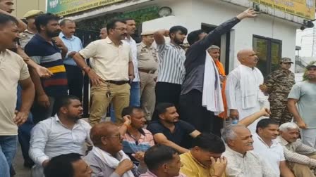 protest over ticket issue in Jammu