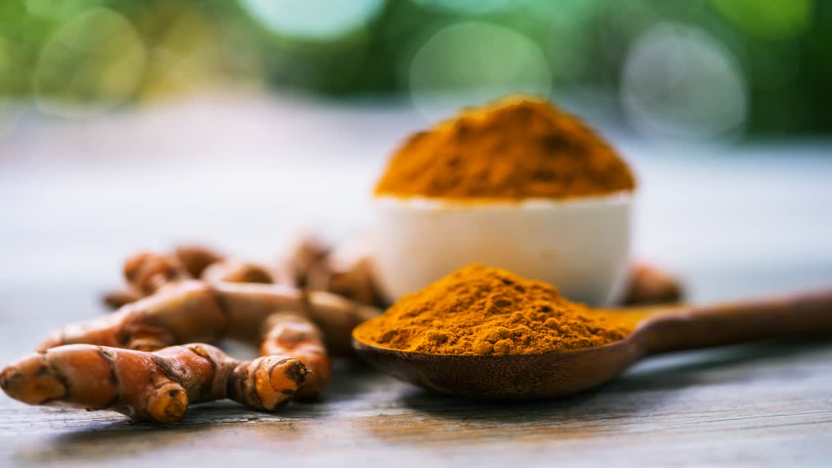 advantages of eating Raw Turmeric