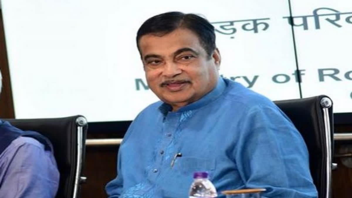 Nitin  Gadkari