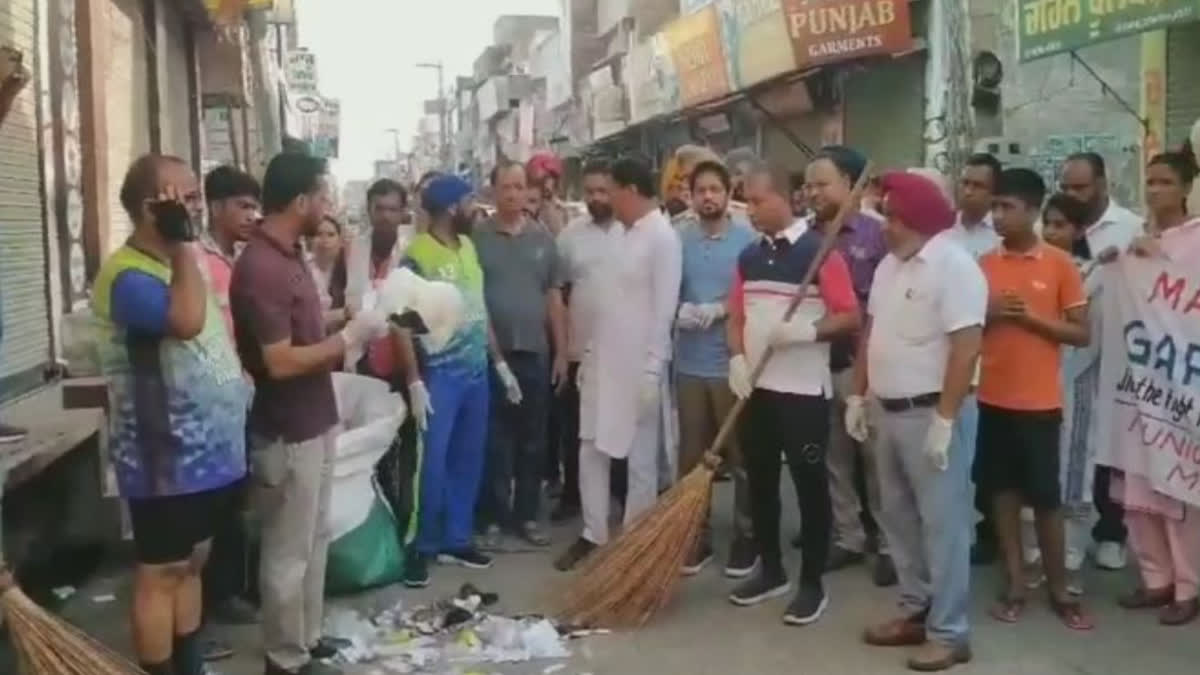 MLA and DC cleaned Mansa under Indian cleanliness campaign