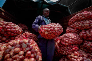 Food prices soar as countries limit exports; blame climate change, El-Nino, Russia war