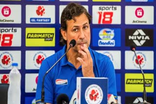 East Bengal Coach Carles Cuadrat