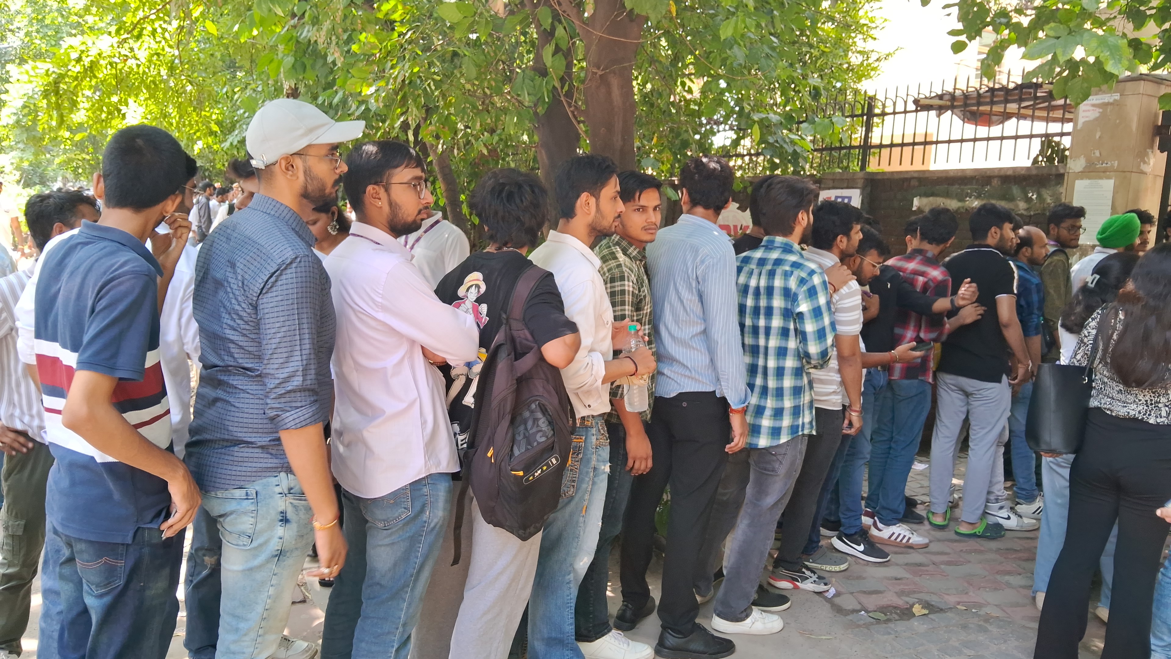 Students queue up to cast vote during the DUSU election 2024