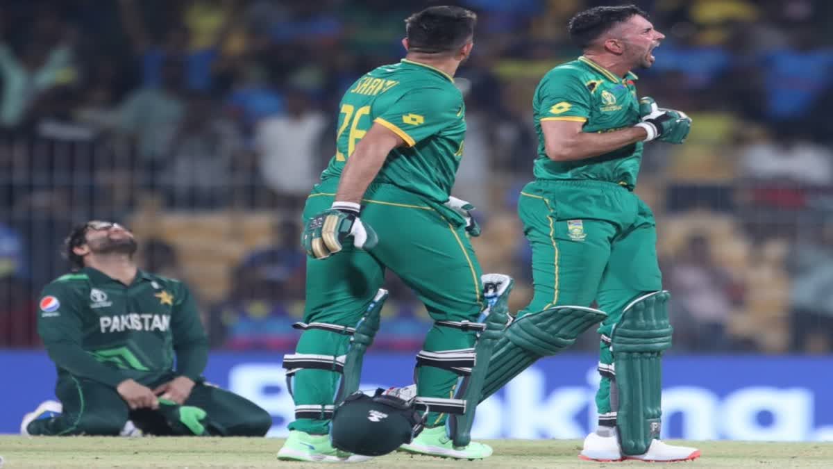 UMPIRE DECISION IN WORLD CUP 2023 PAK VS SA PROVED COSTLY FOR PAKISTAN HARBHAJAN SINGH AND GRAEME SMITH IN FAVOR OF RULE CHANGE