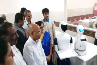 Doctors with Robot