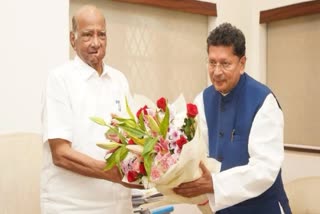 Deepak Kesarkar Meets Sharad Pawar