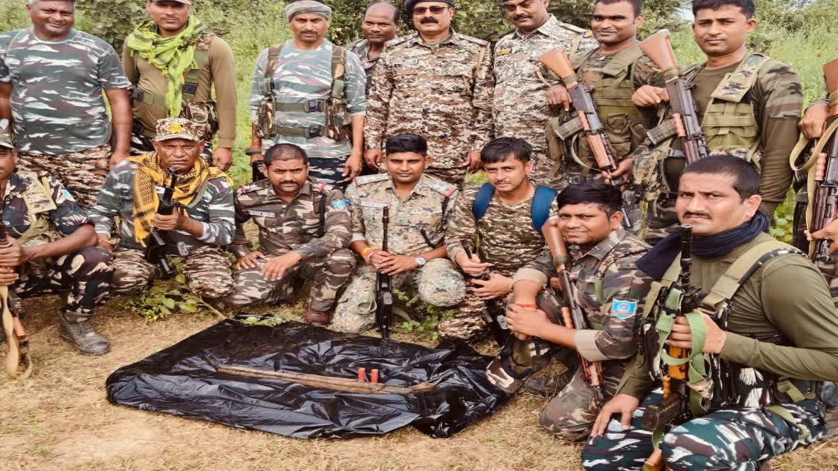 palamu-police-recovered-weapons-of-cpi-maoists