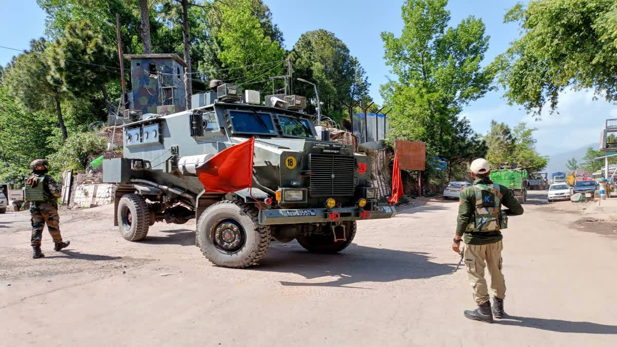 gunfight broke out between security forces and terrorists  near jammu and kashmir Akhnoor