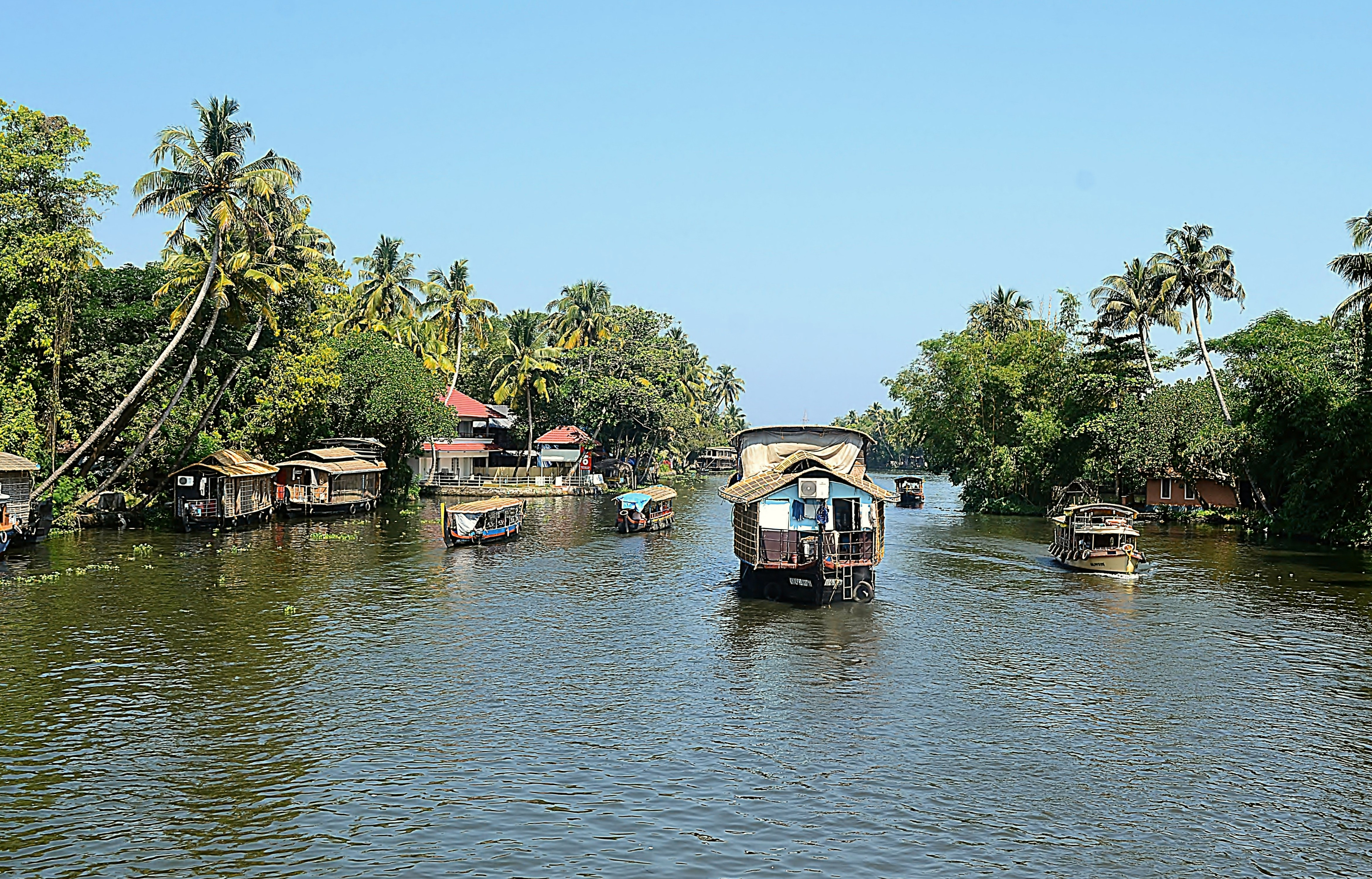 வேம்பநாடடு ஏரி