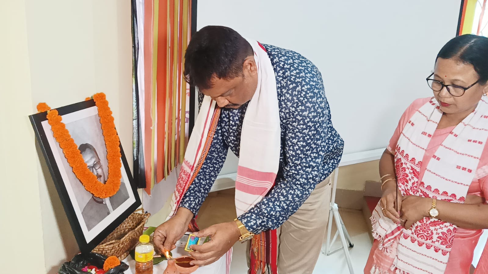 folk music practitioner jonali saikias two kamrupi lokgeet unveiled in golaghat