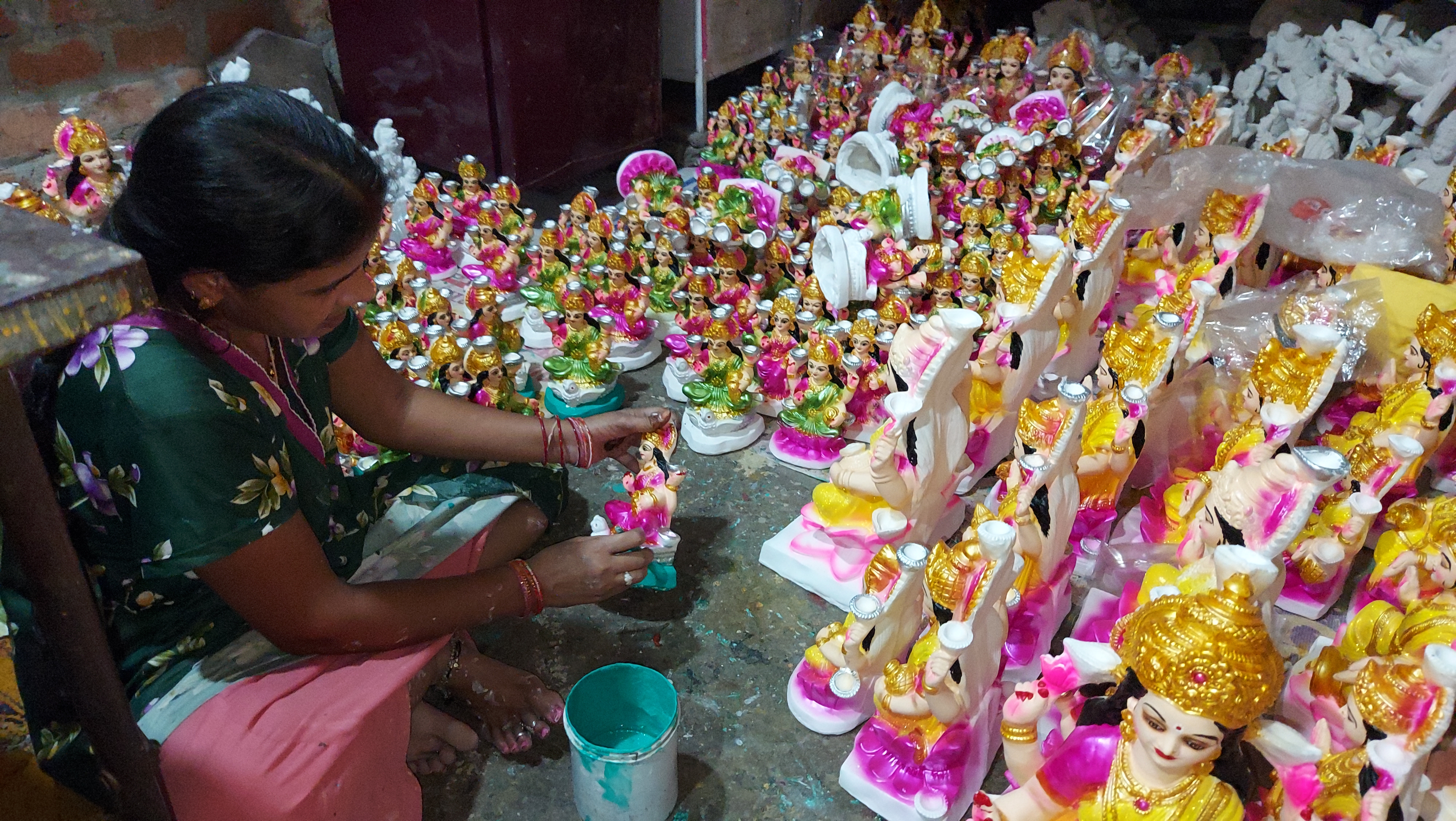 potters making clay diyas