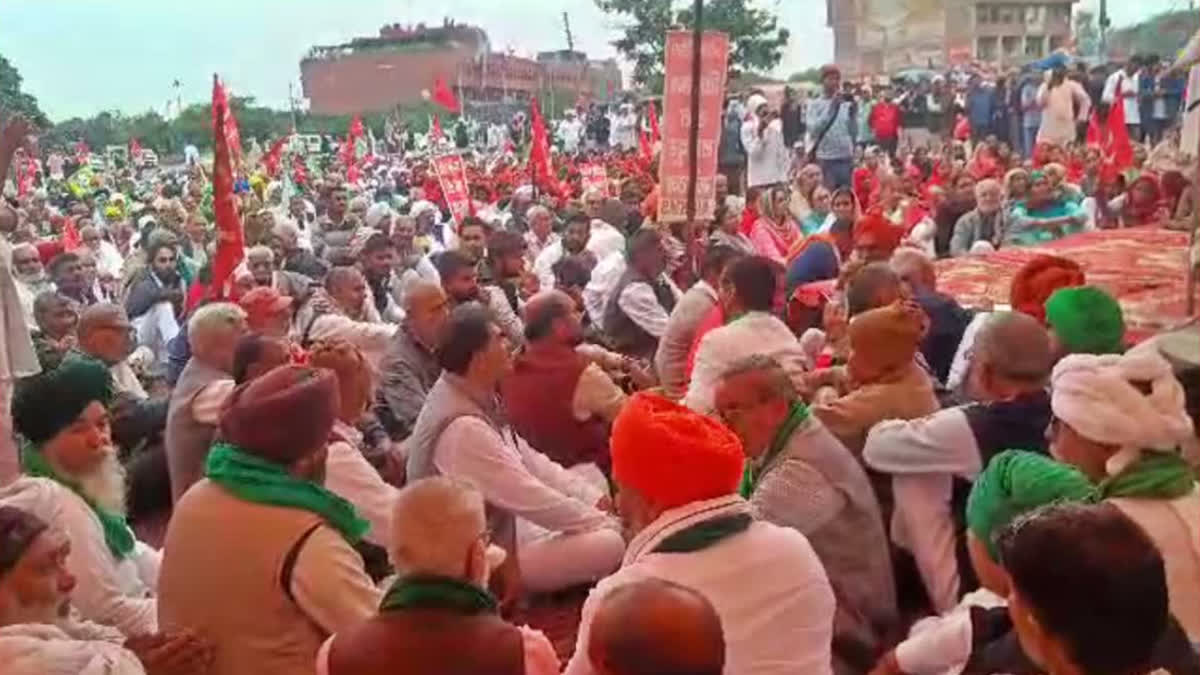 FARMERS PROTEST IN PANCHKULA KISAN RALLY KISAN MAHAPADAV IN PANCHKULA HARYANA DEMANDS OF FARMERS HARYANA GOVERNOR BANDARU DATTATREYA