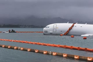 US Navy plane