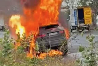 Jaguar car catches fire on Delhi-Jaipur Expressway in Haryana, no injuries reported
