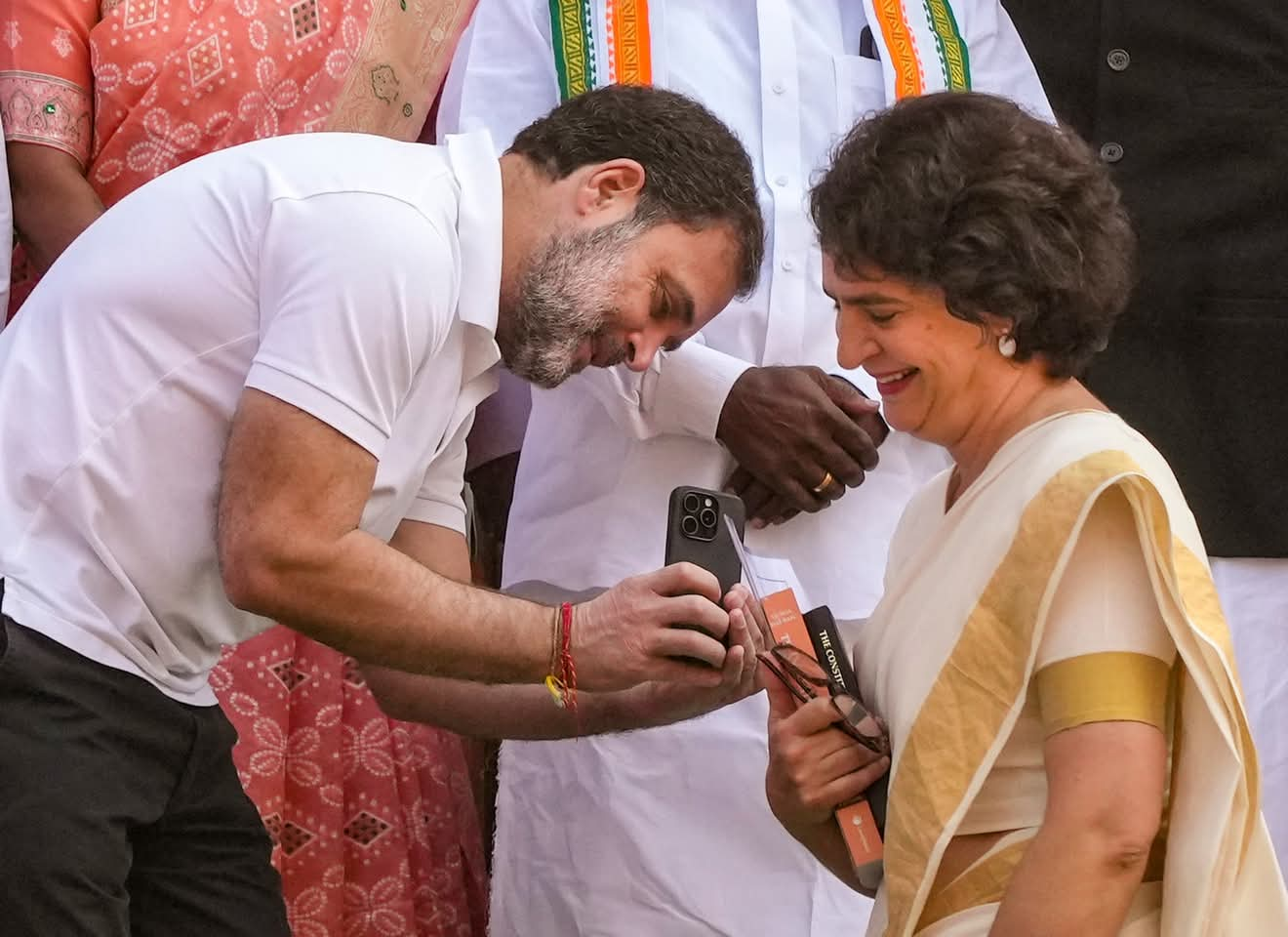 PRIYANKA GANDHI WAYANAD MP  PRIYANKA GANDHI OATH CEREMONY  പ്രിയങ്ക ഗാന്ധി സത്യപ്രതിജ്ഞ  പ്രിയങ്ക ഗാന്ധി വയനാട് എംപി