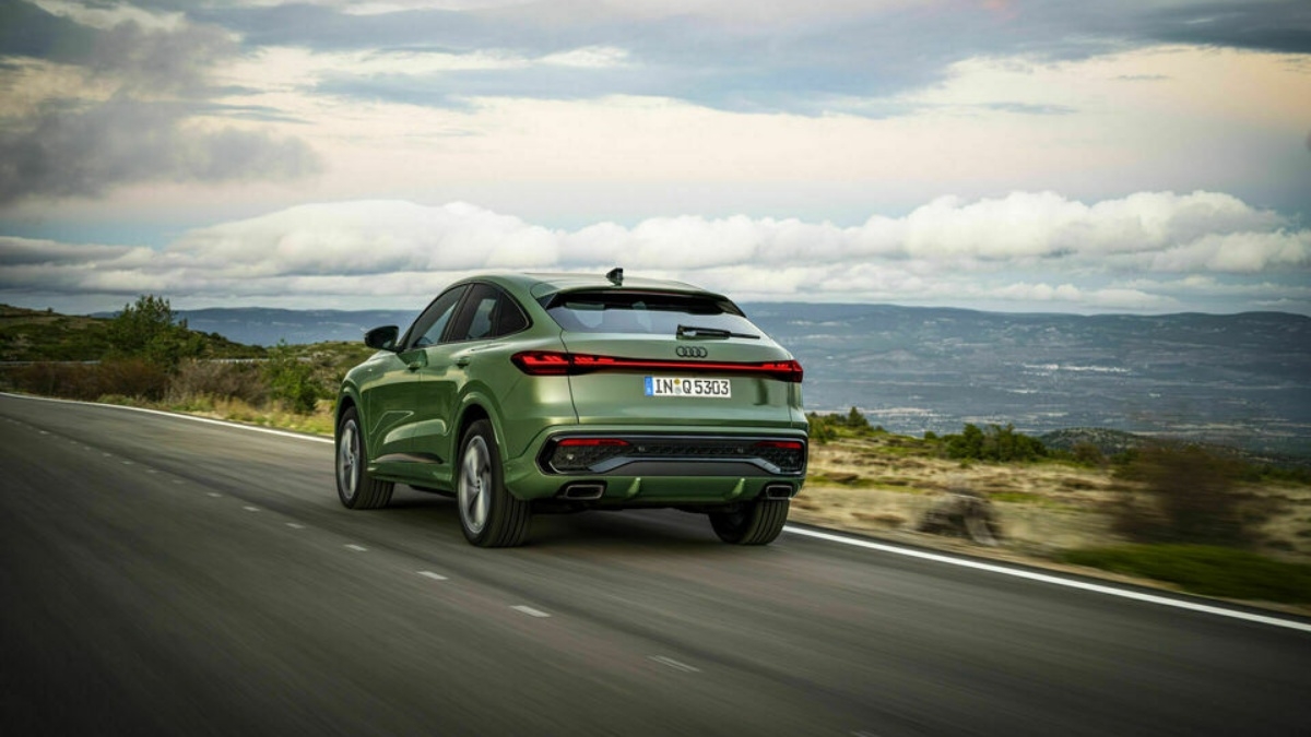 Audi Q5 Sportback Rear Profile