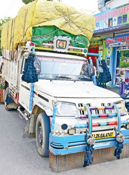 TWO FLOORS IN TRANSPORT VEHICLE