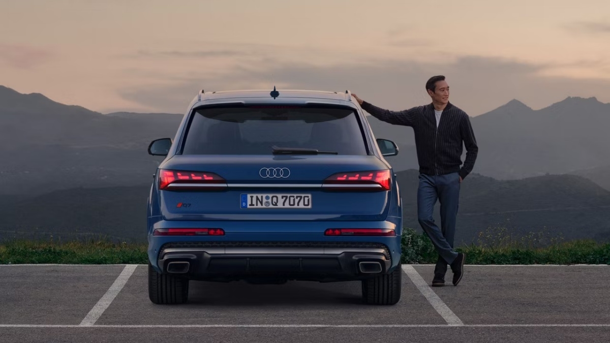 Audi Q7 Facelift Rear Profile