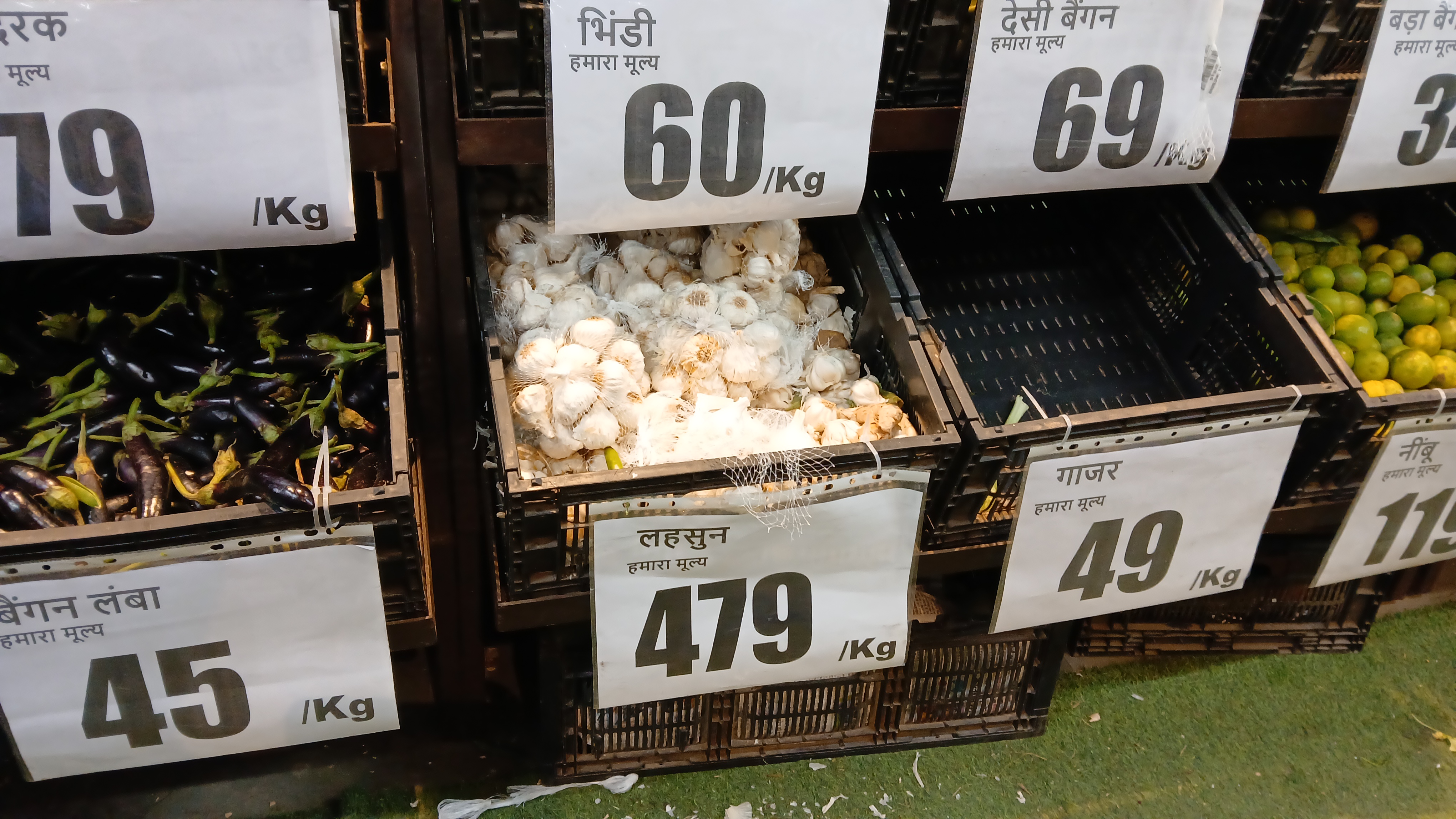 GARLIC PRICES 500 PER KG